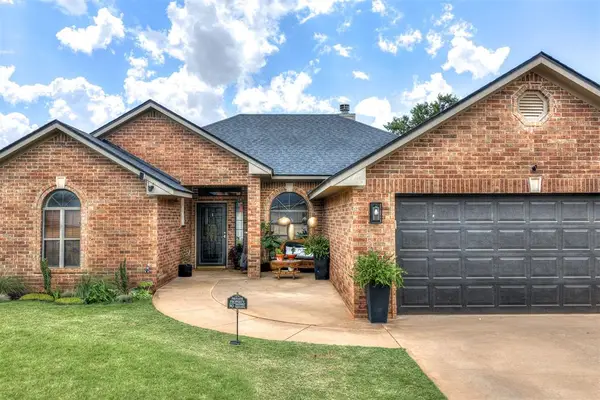 310 Shale Crest, Clinton, OK 73601