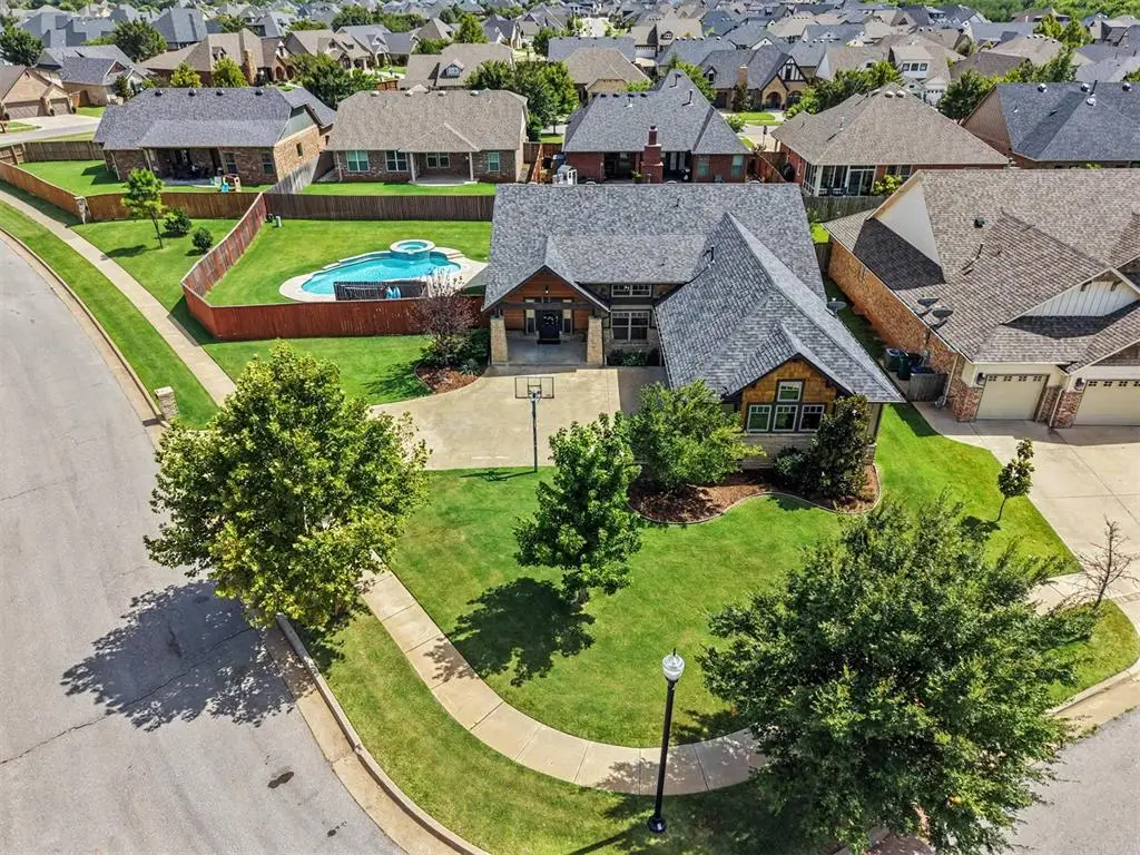 8408 NW 135th Terrace, Oklahoma City, OK 73142 - #1