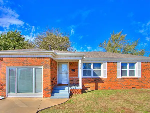2915 NW Grand Boulevard, Oklahoma City, OK 73116