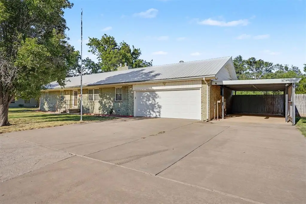 992 Hughes Drive, Blair, OK 73526 - #1