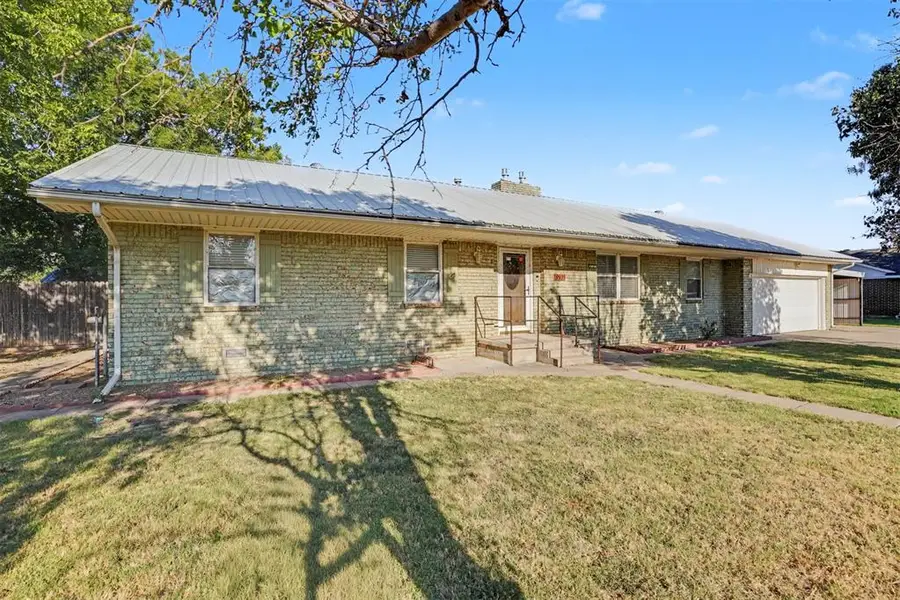 992 Hughes Drive, Blair, OK 73526 - #2