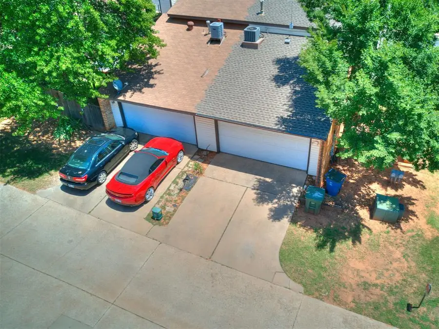 405 E Timberwind Road, Edmond, OK 73034 - #2