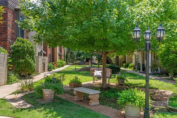 7811 Old Hickory Lane, Oklahoma City, OK 73116