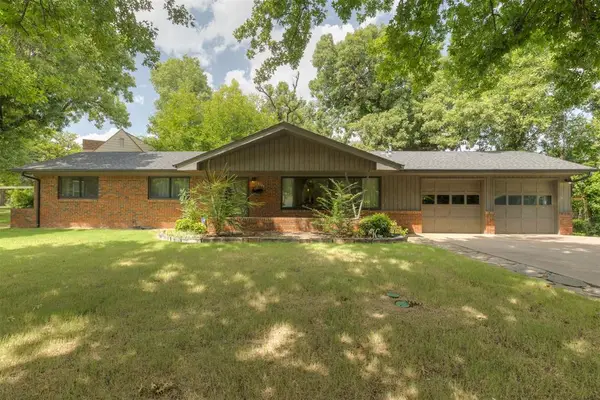 1101 Woodlawn Place, Oklahoma City, OK 73118