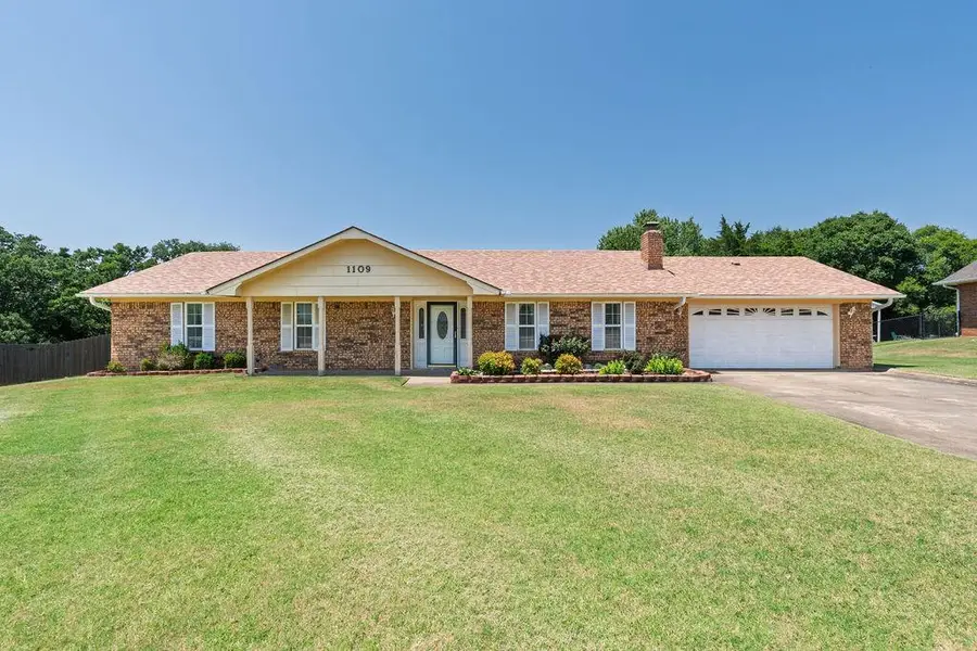 1109 W Washington Circle, Tecumseh, OK 74873 - #2