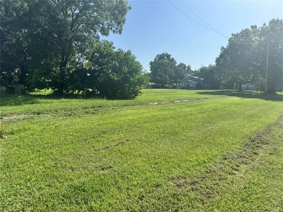 307 N Broadway, Davenport, OK 74026 - #3