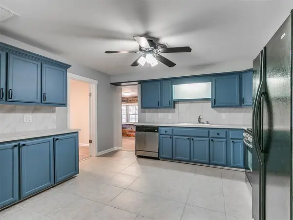 305 SE 1st Street, Tuttle, OK 73089