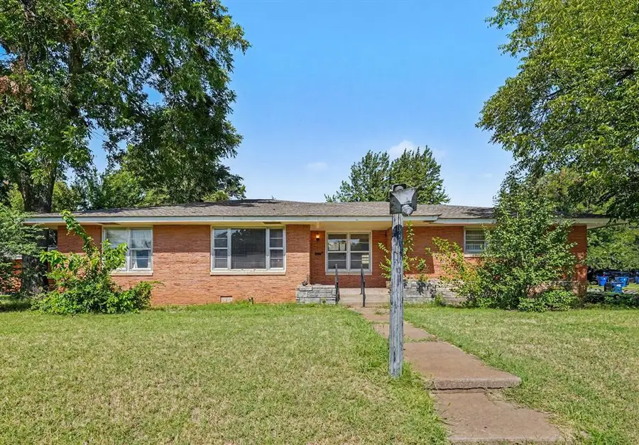 502 W Alabama Avenue, Anadarko, OK 73005 - #2