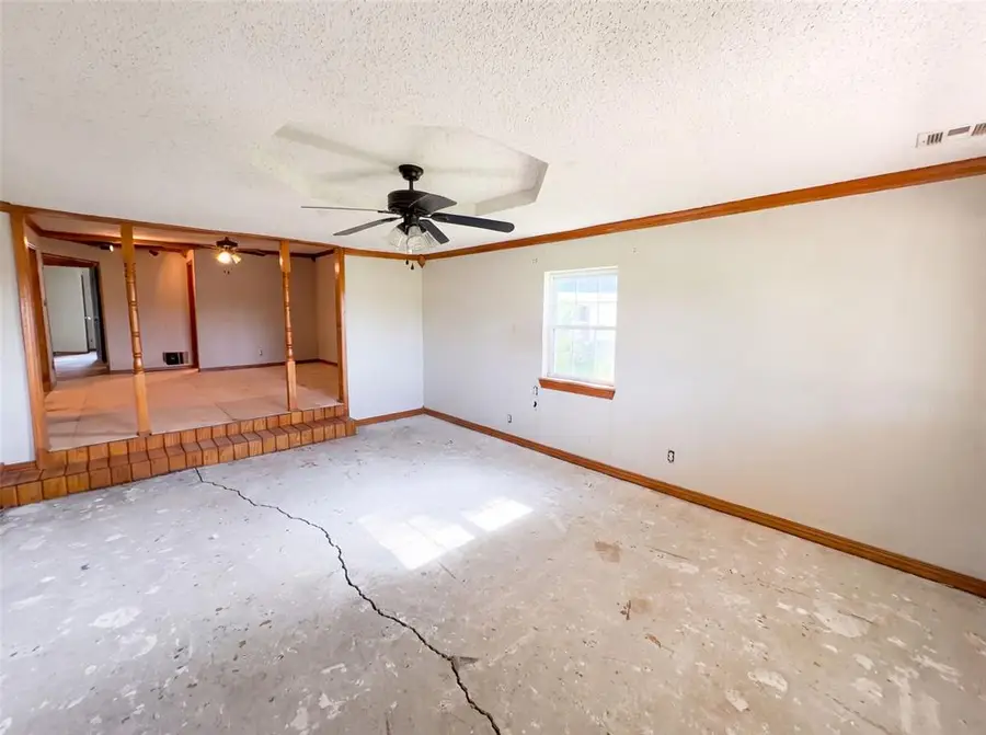 20509 E Reno Avenue, Harrah, OK 73045 - #3