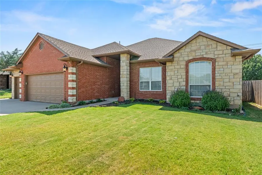 10809 Middlesbrough Lane, Yukon, OK 73099 - #2