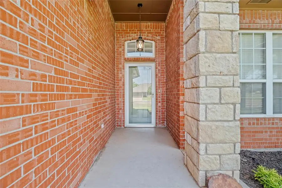 10809 Middlesbrough Lane, Yukon, OK 73099 - #3