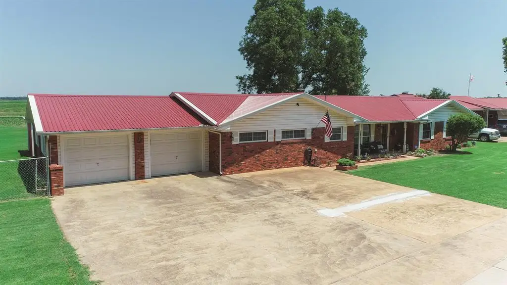 804 North Street, Garvin, OK 73057 - #1
