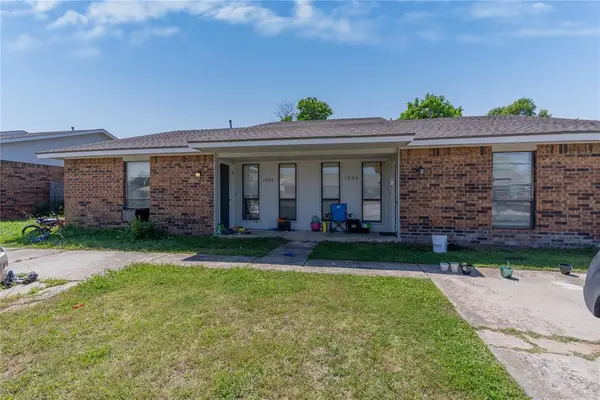 1004 Acacia Circle, Noble, OK 73068