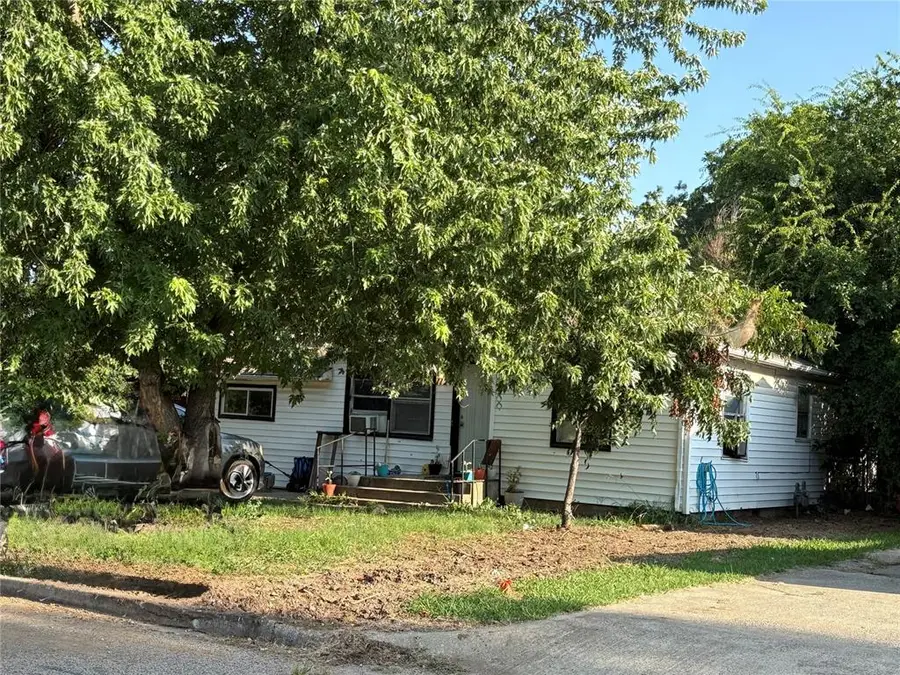 1124 W Wood Street, Shawnee, OK 74801 - #3