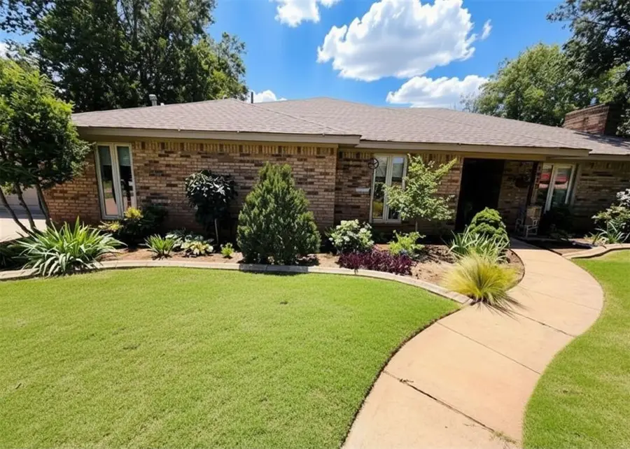 1510 W E Avenue, Elk City, OK 73644 - #2