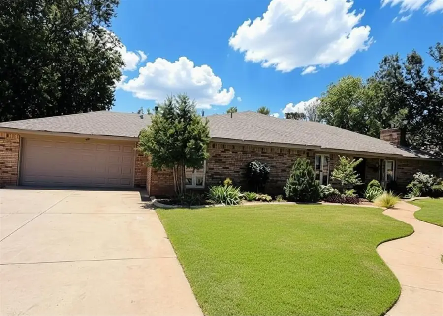 1510 W E Avenue, Elk City, OK 73644 - #3