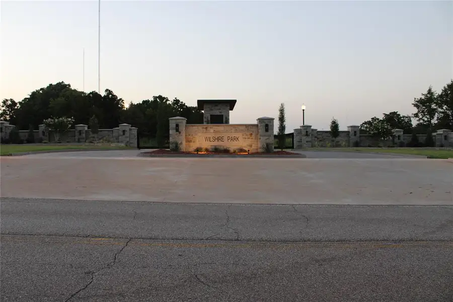 8101 W Wilshire Park Drive, Oklahoma City, OK 73111 - #3