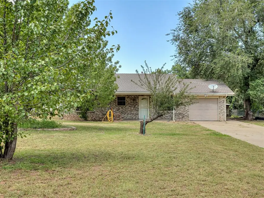 216 W Seward Road, Guthrie, OK 73044 - #2