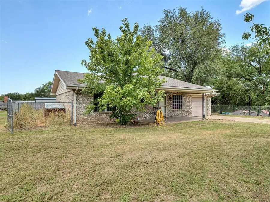 216 W Seward Road, Guthrie, OK 73044 - #3