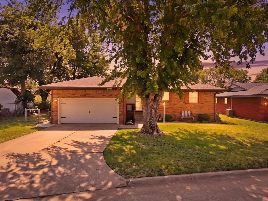 1113 Clearview Drive, Kingfisher, OK 73750 - #1