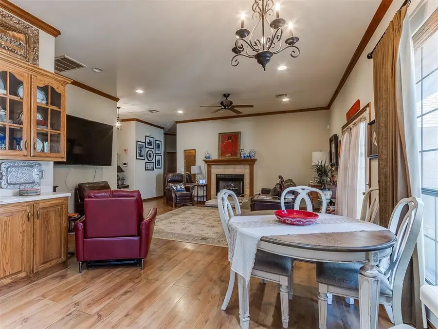 1404 N Canyon Way, Guthrie, OK 73044 - #3