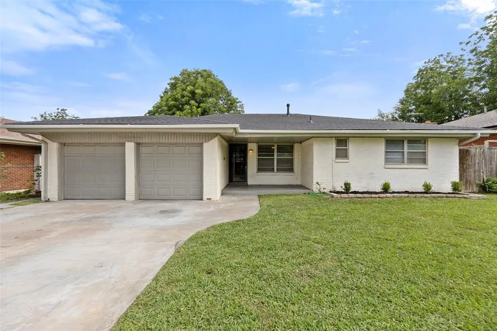 1421 SW 52nd Street, Oklahoma City, OK 73119 - #1