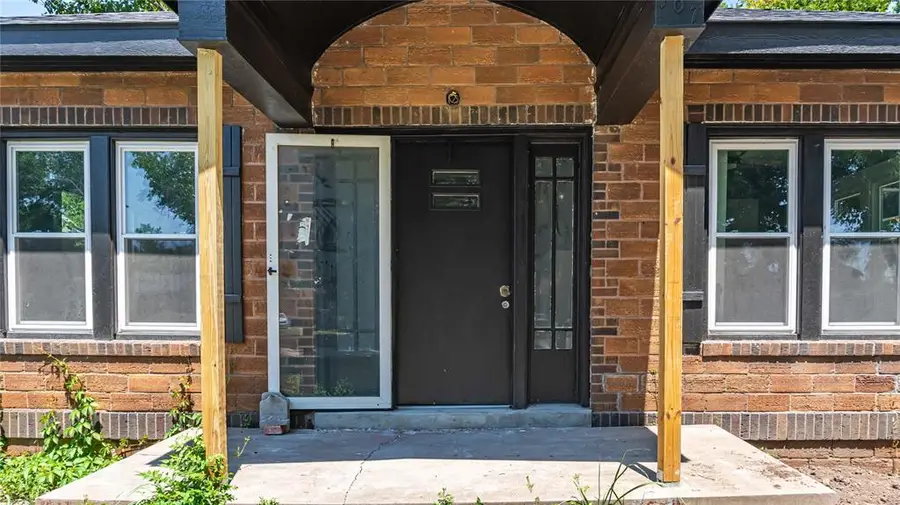 707 W Grand, Ponca City, OK 74601 - #3