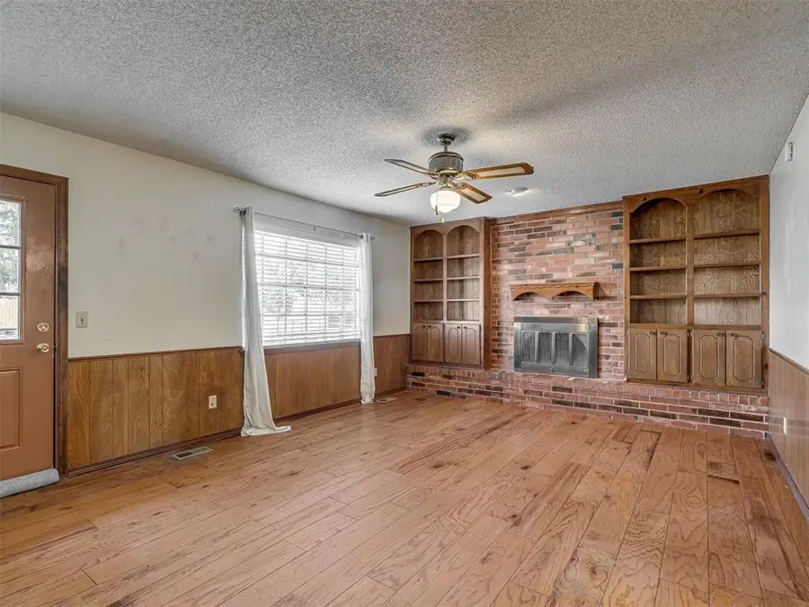 402 Vickie Drive, Yukon, OK 73099 - #3