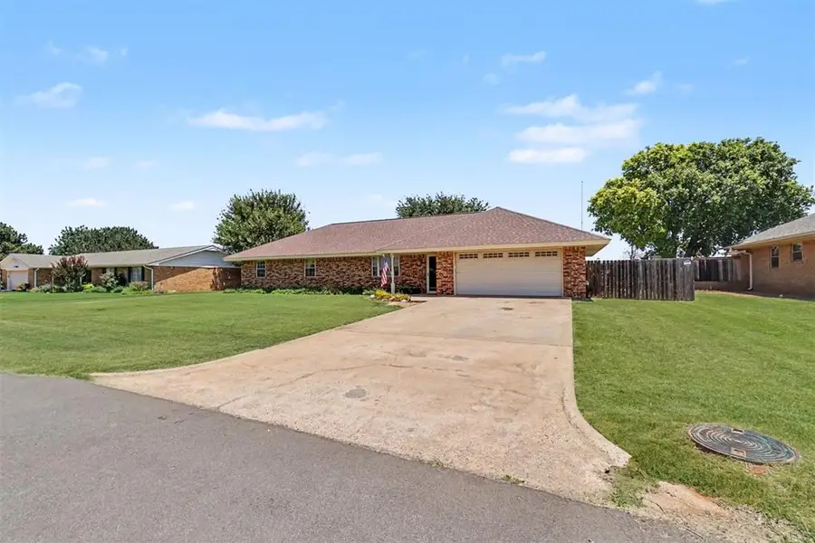 4 Darla Drive, Sayre, OK 73662 - #3