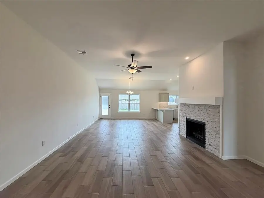 1112 Redwood Creek Drive, Yukon, OK 73099 - #2