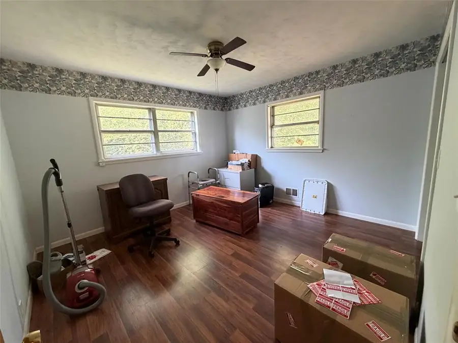 320 S Flynn Avenue, Chandler, OK 74834 - #3