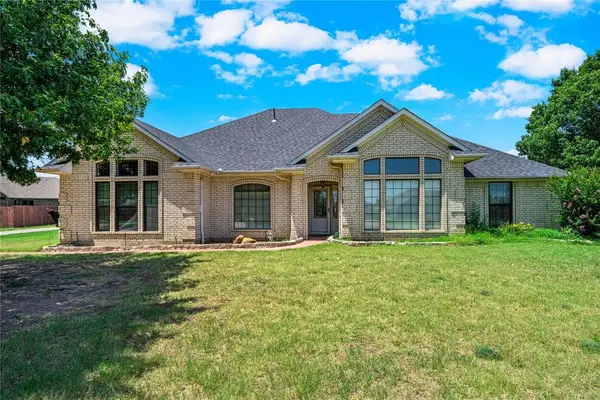 11 NW Sandy Trail Lane, Lawton, OK 73505