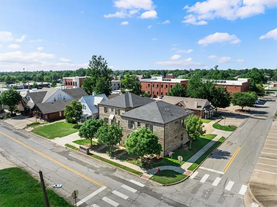 37 E Hurd Street #29, 33, 37, 41, Edmond, OK 73034 - #3