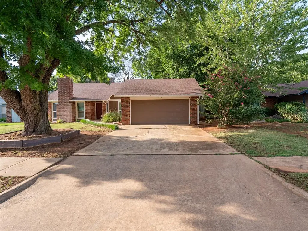 2109 Bois De Arc Circle, Norman, OK 73071 - #1