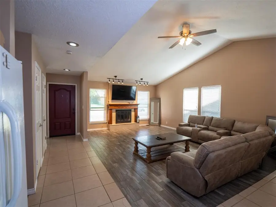 2109 Bois De Arc Circle, Norman, OK 73071 - #3