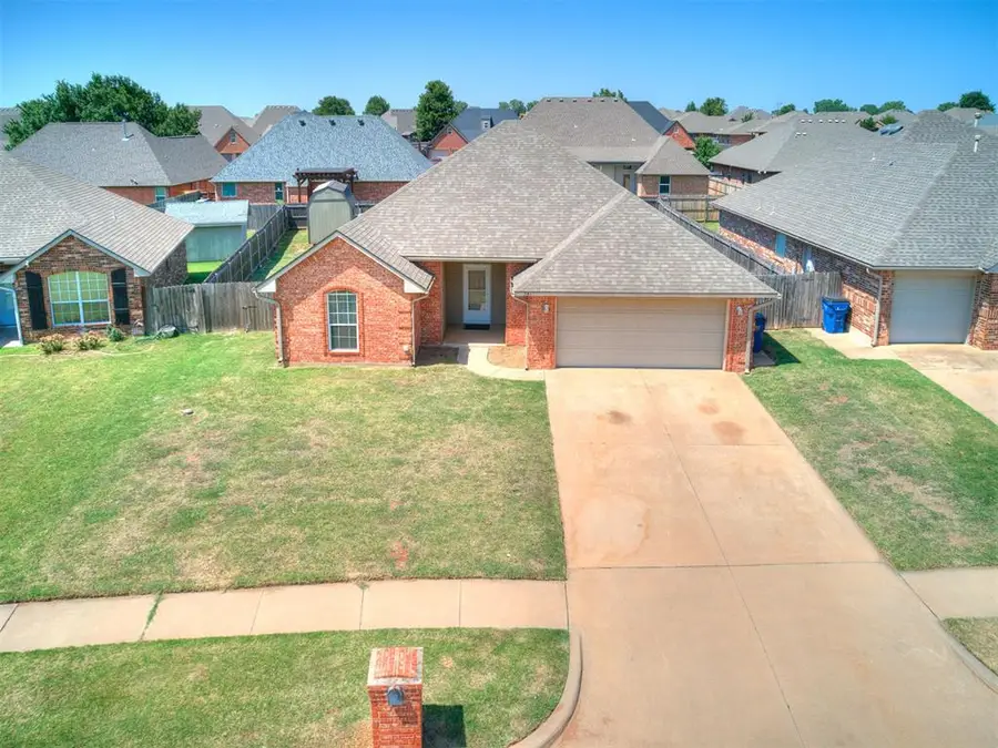 341 E Plantation Terrace, Mustang, OK 73064 - #2