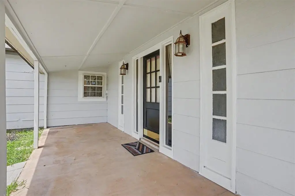 110 W Davis Street, Tipton, OK 73570 - #1