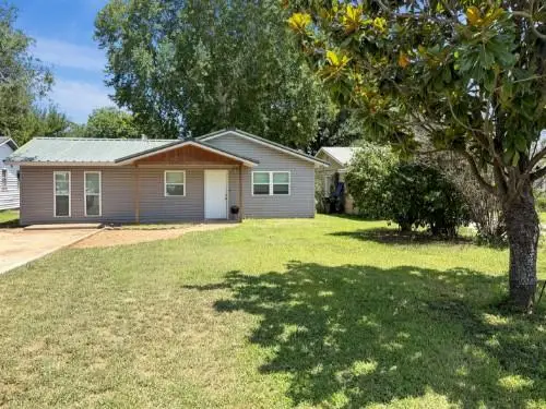 305 N 6th Street, Noble, OK 73068 - #2