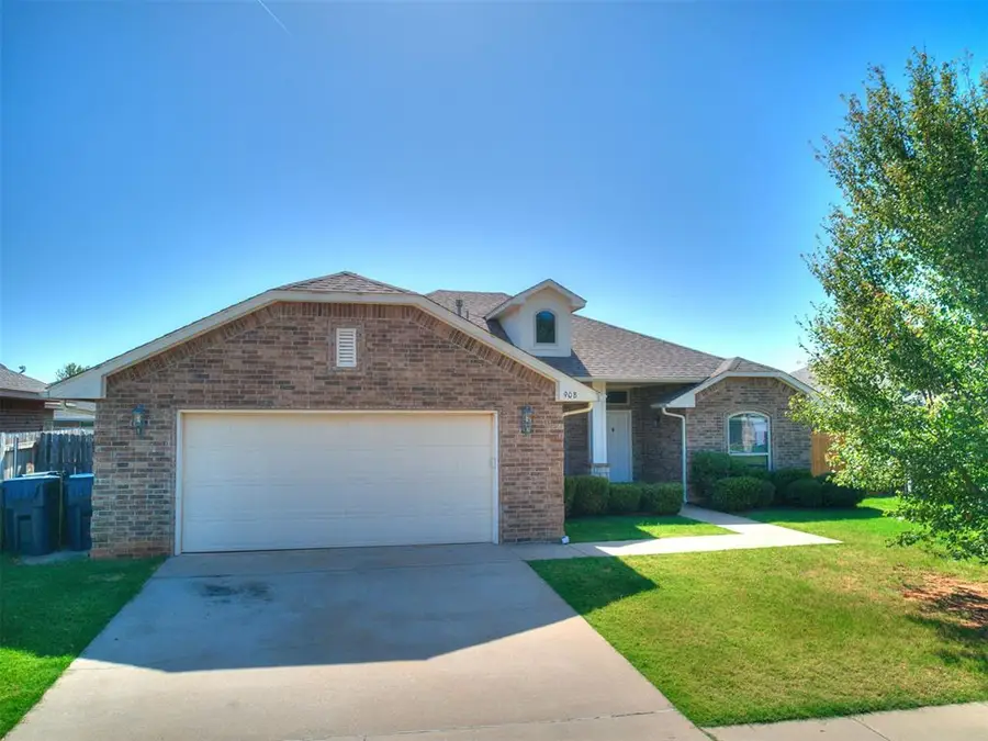 908 Laurel Creek Drive, Yukon, OK 73099 - #3