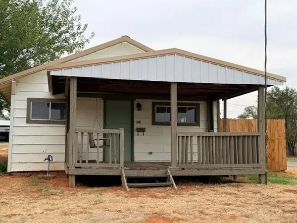802 N 7th Street, Sayre, OK 73662