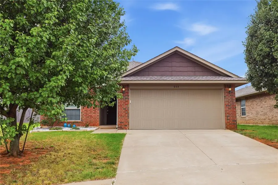 605 Inverleith Circle, Yukon, OK 73099 - #3