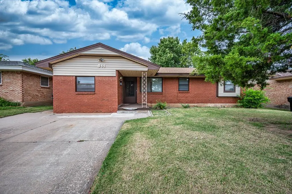 811 NW 1st Street, Moore, OK 73160 - #1
