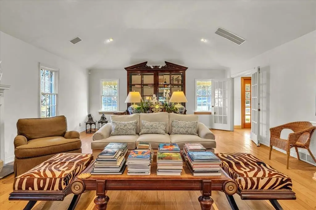 1801 Drakestone Avenue, Nichols Hills, OK 73120 - #1