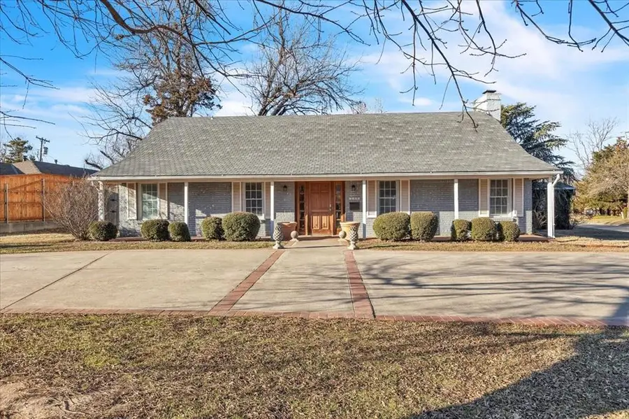 1801 Drakestone Avenue, Nichols Hills, OK 73120 - #2