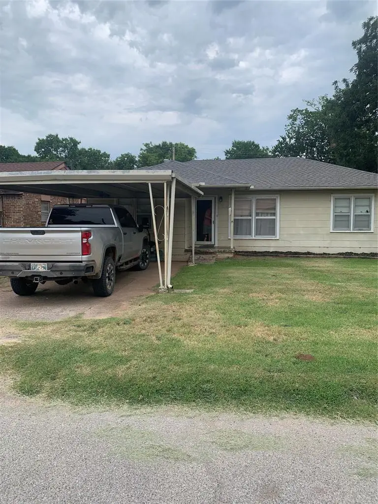 927 N Sunset Drive, Anadarko, OK 73005 - #2