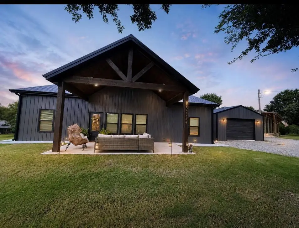 430254 E 1146 Road, Porum, OK 74455 - #1