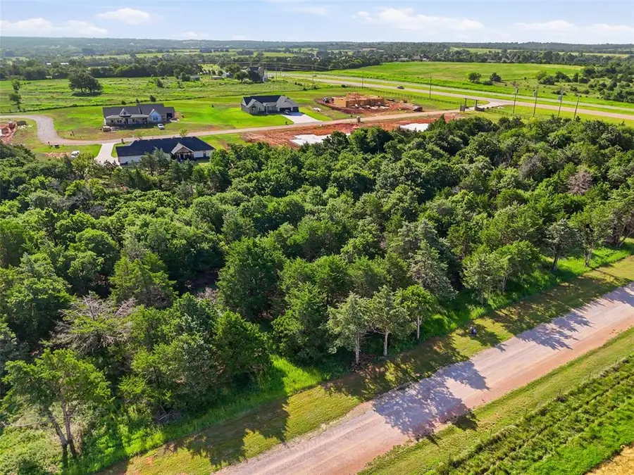 900 Creekside Trail #002, Guthrie, OK 73044 - #2