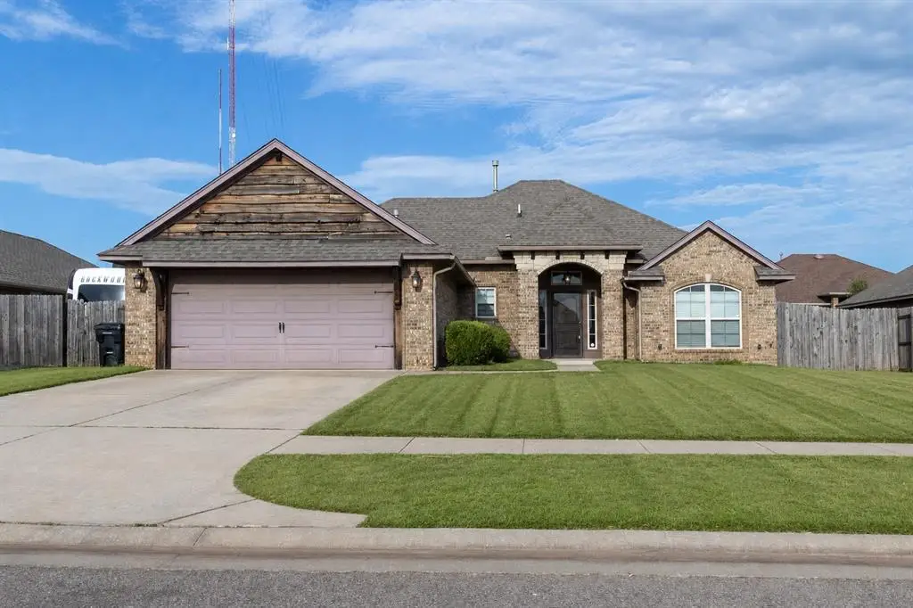 3312 Sharon Drive, Moore, OK 73160 - #1