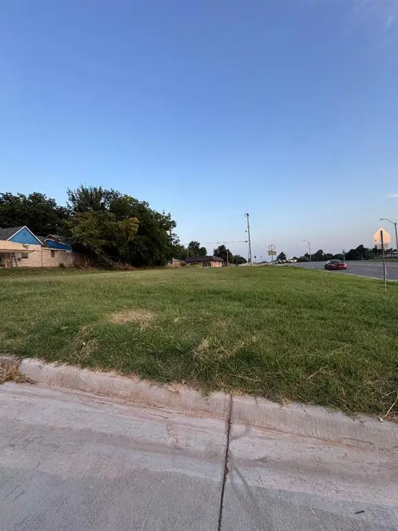 2000 NE 16th Terrace, Oklahoma City, OK 73117 - #2