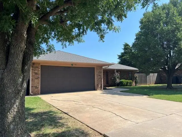 25 Corona Drive, Oklahoma City, OK 73149-1805 - #1